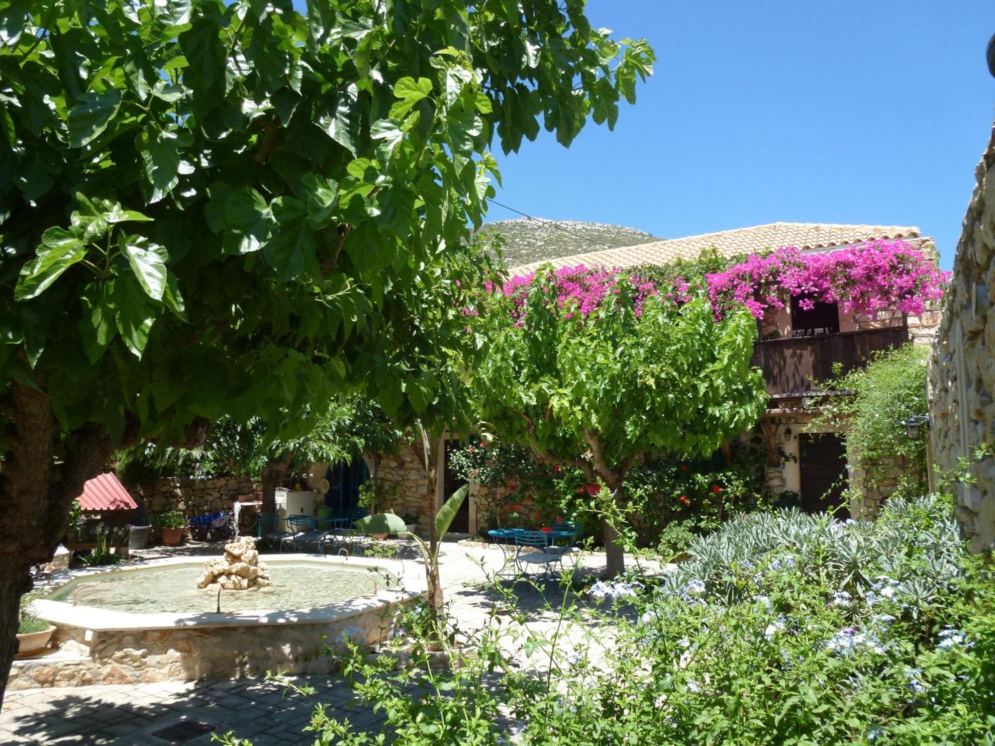 Tsivouli Accommodation Lithakia  ภายนอก รูปภาพ