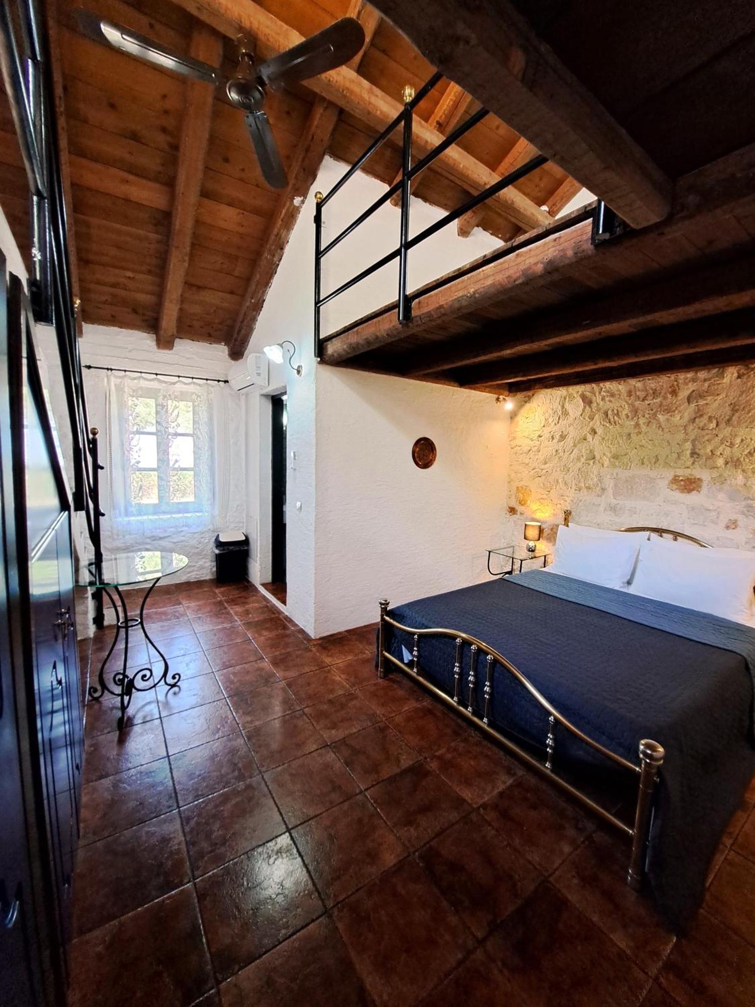 Tsivouli Accommodation Lithakia  ภายนอก รูปภาพ