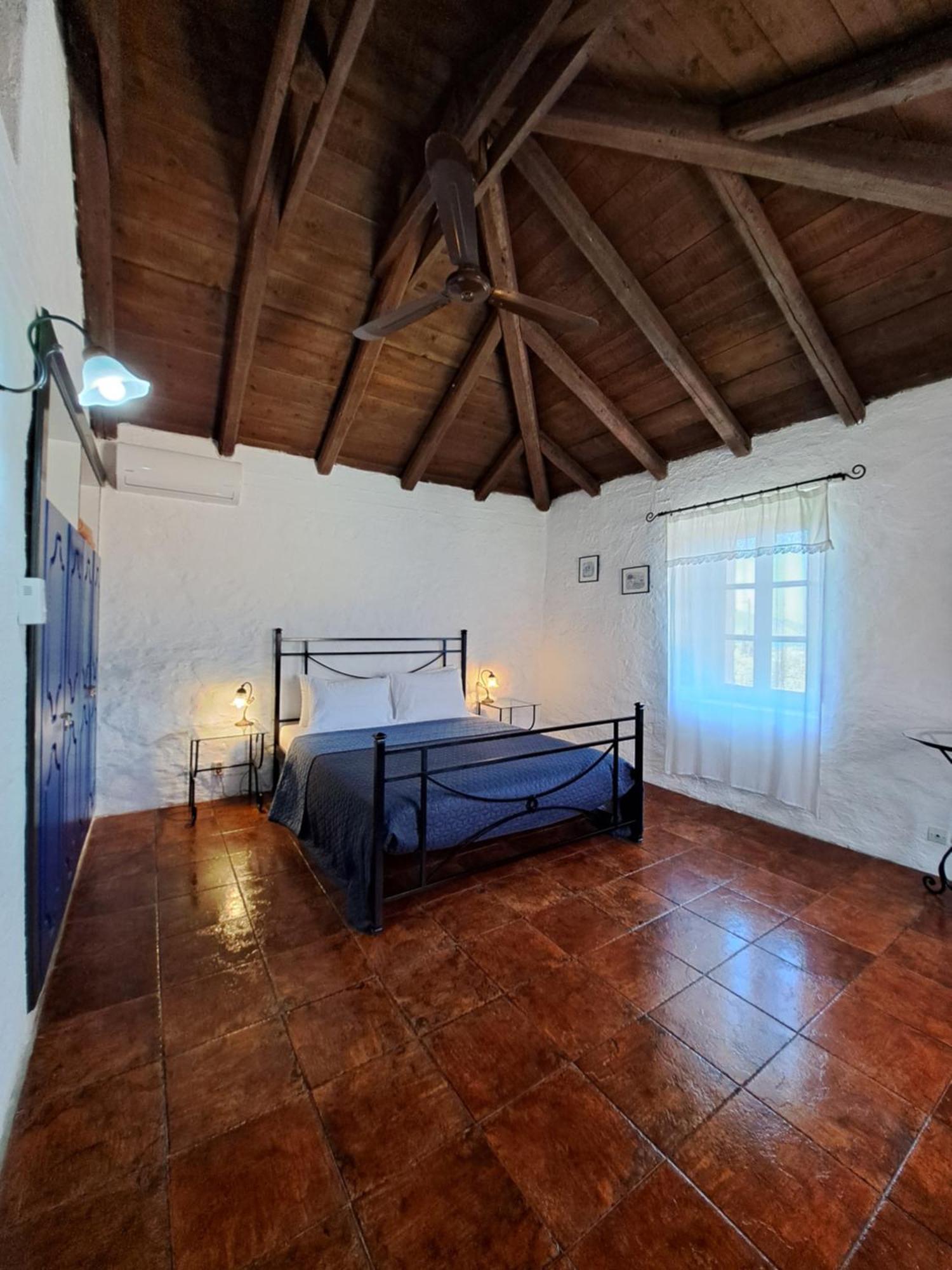 Tsivouli Accommodation Lithakia  ภายนอก รูปภาพ
