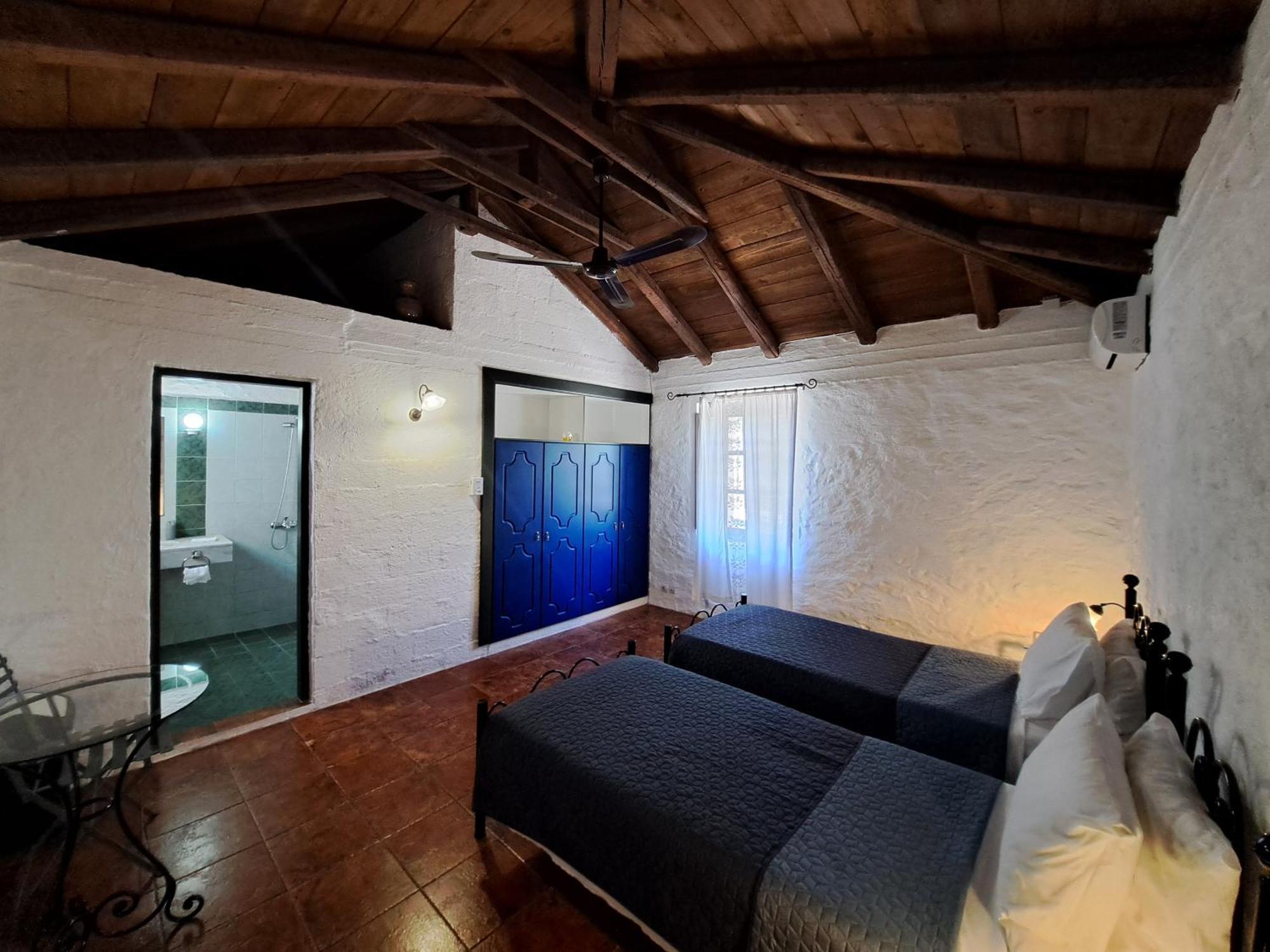 Tsivouli Accommodation Lithakia  ภายนอก รูปภาพ