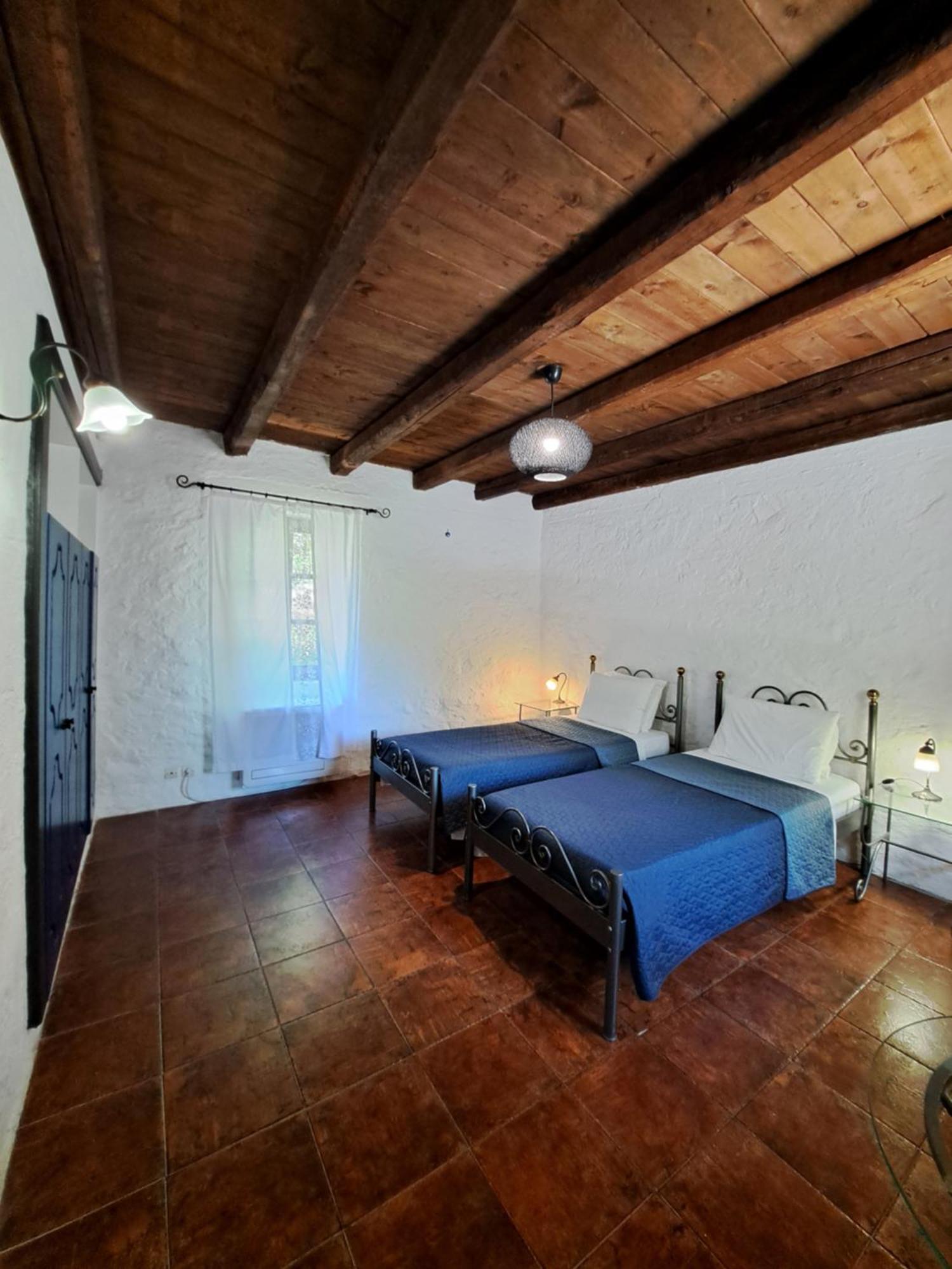 Tsivouli Accommodation Lithakia  ภายนอก รูปภาพ