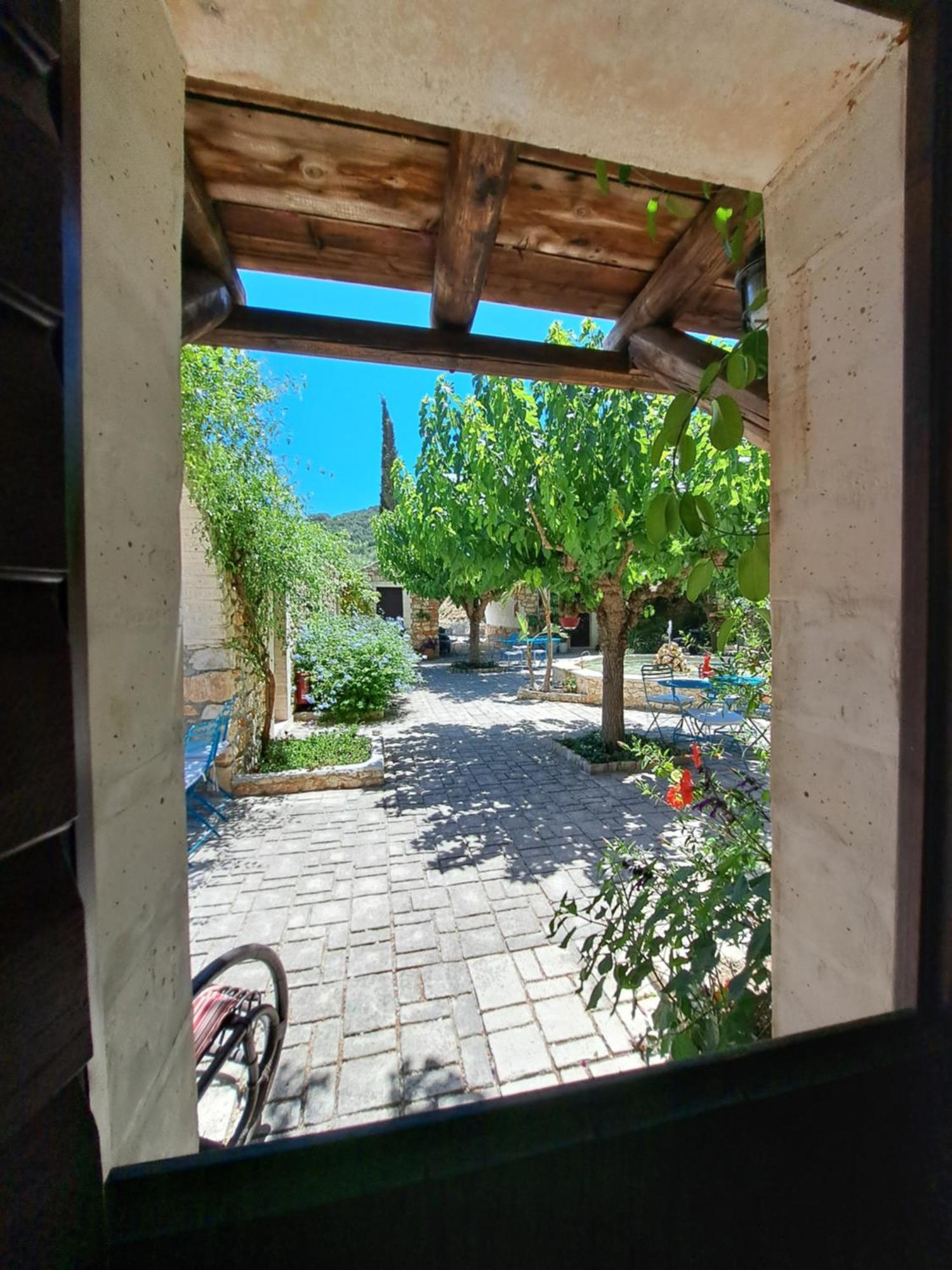 Tsivouli Accommodation Lithakia  ภายนอก รูปภาพ