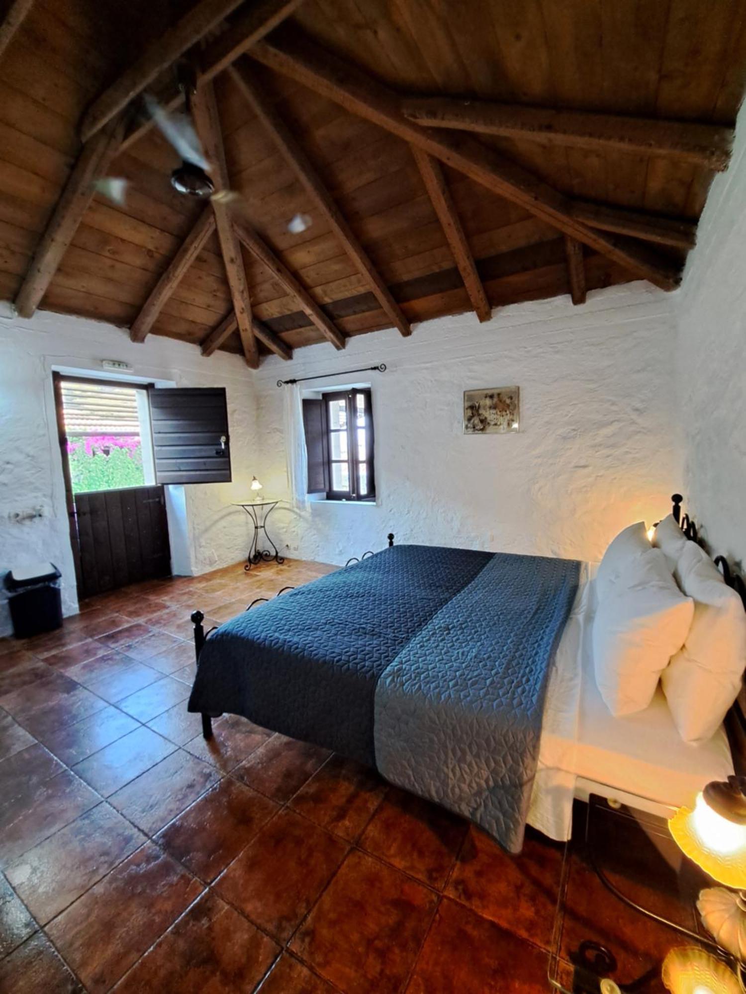 Tsivouli Accommodation Lithakia  ภายนอก รูปภาพ